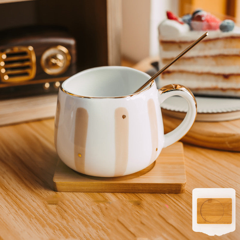 Simple Household Drinking Mug With Spoon