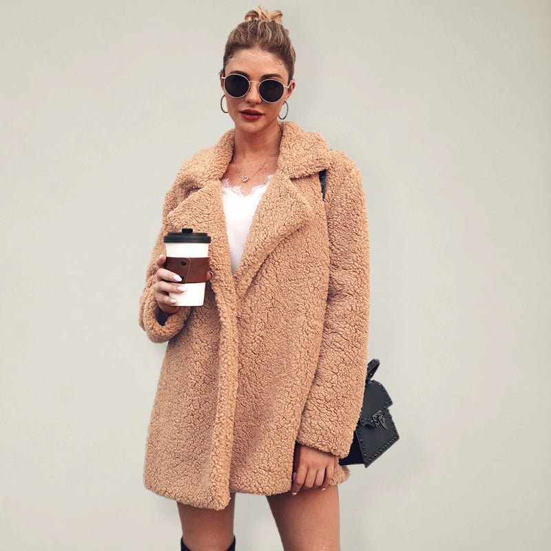 Women's Oversized Minimalist Sherpa Coat With Folded Collar