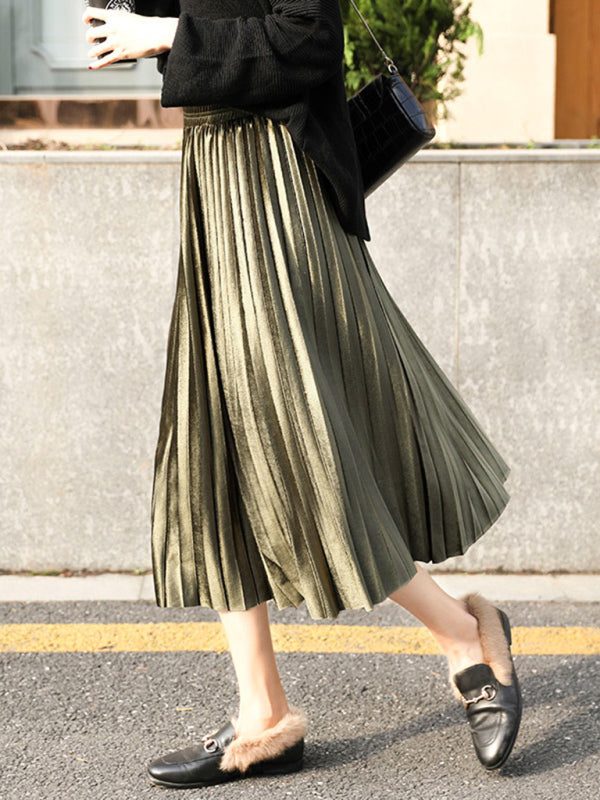 Women's Gold Velvet Pleated Skirt With Wide Hem